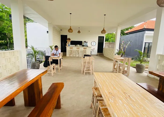 Evara Hill * Uluwatu